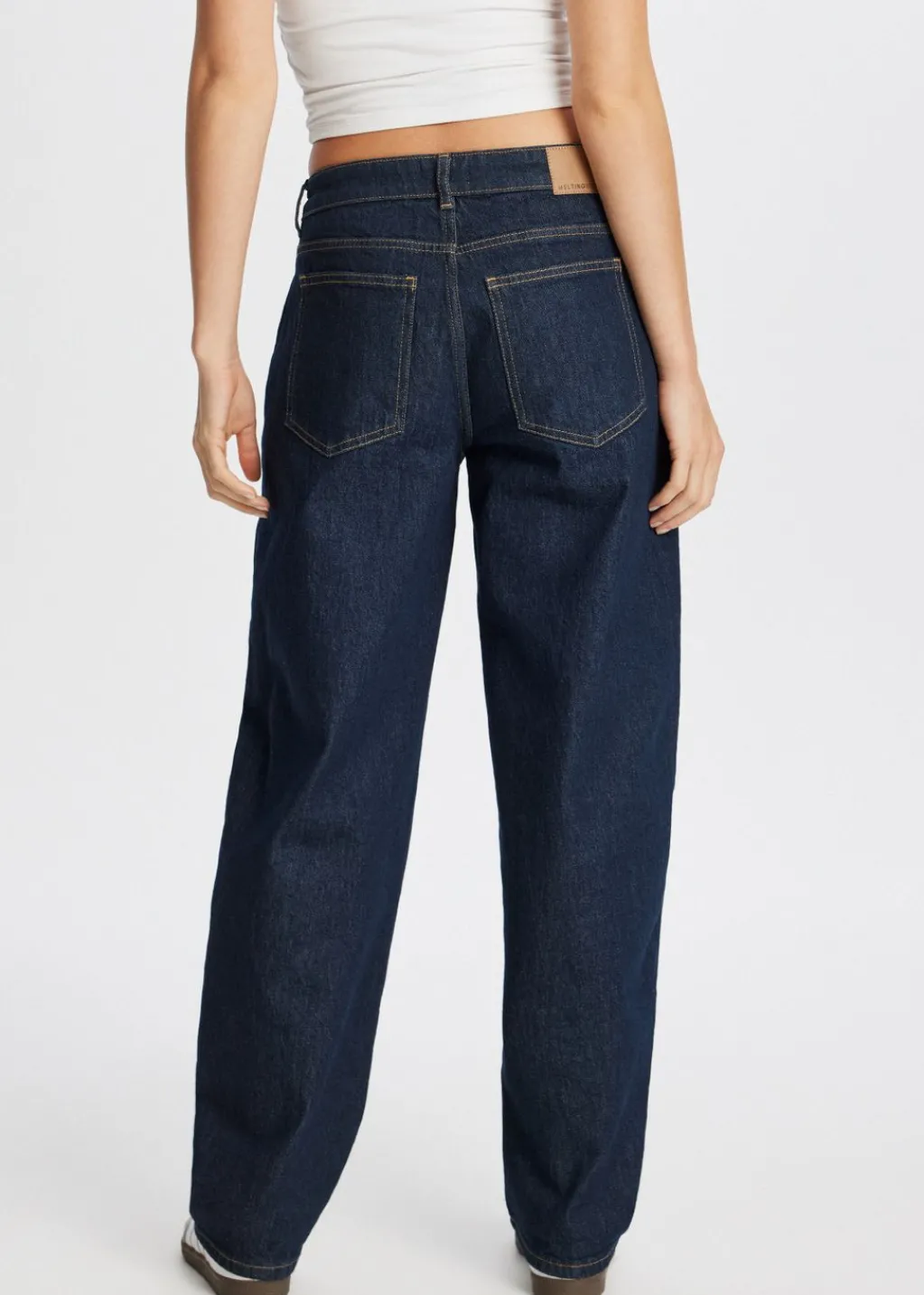 Jeans<The Sting Barrel fit jeans blauw rinsed