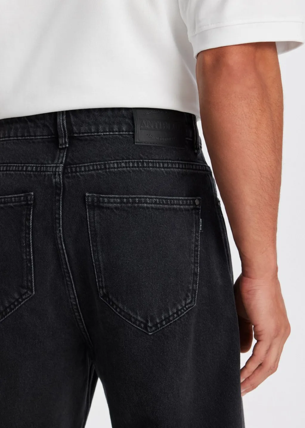 Jeans<The Sting Boaz wide leg jeans zwart, used dark
