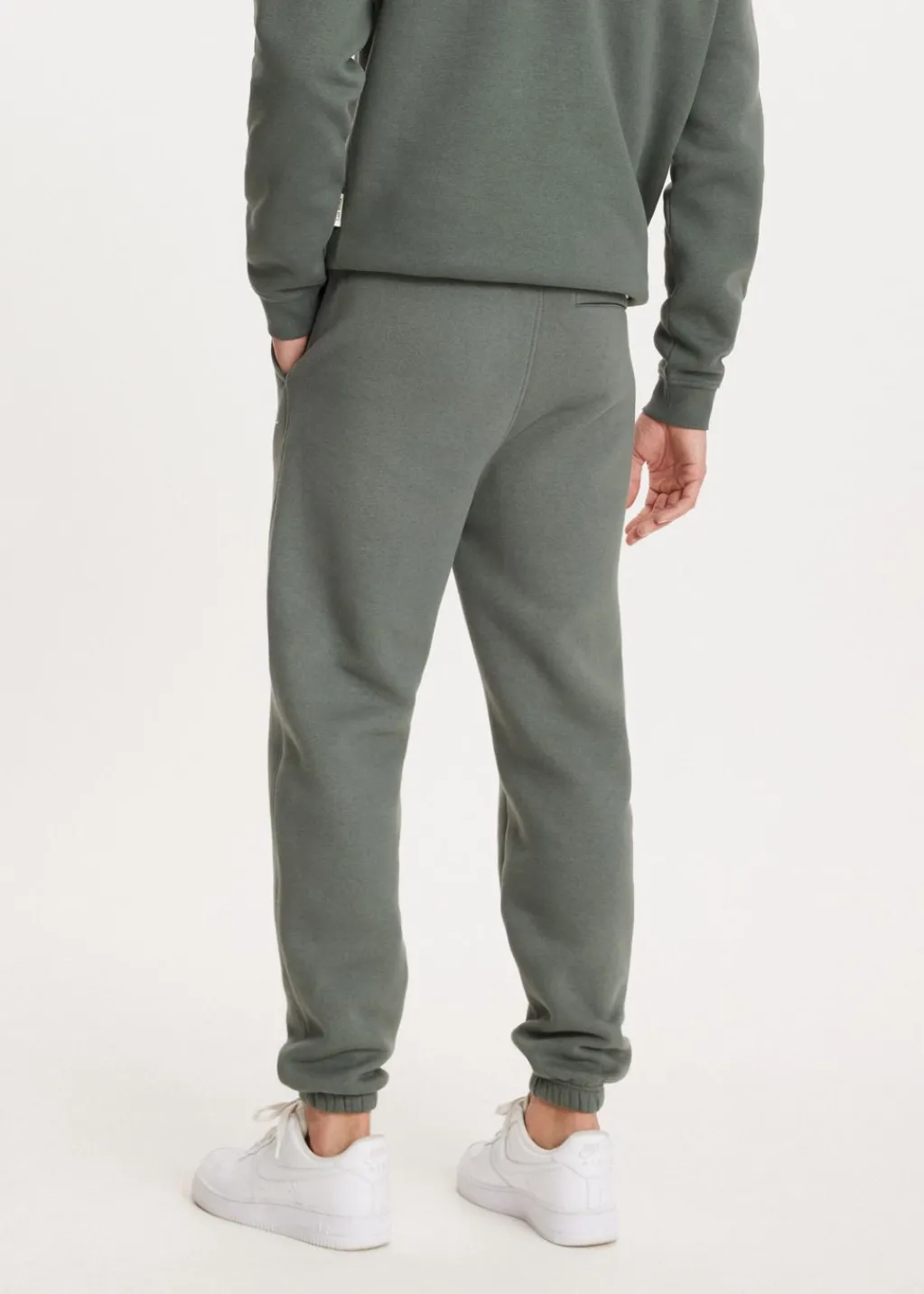 Basics|Broeken<The Sting Brushed cuffed sweatpants groen, olijf