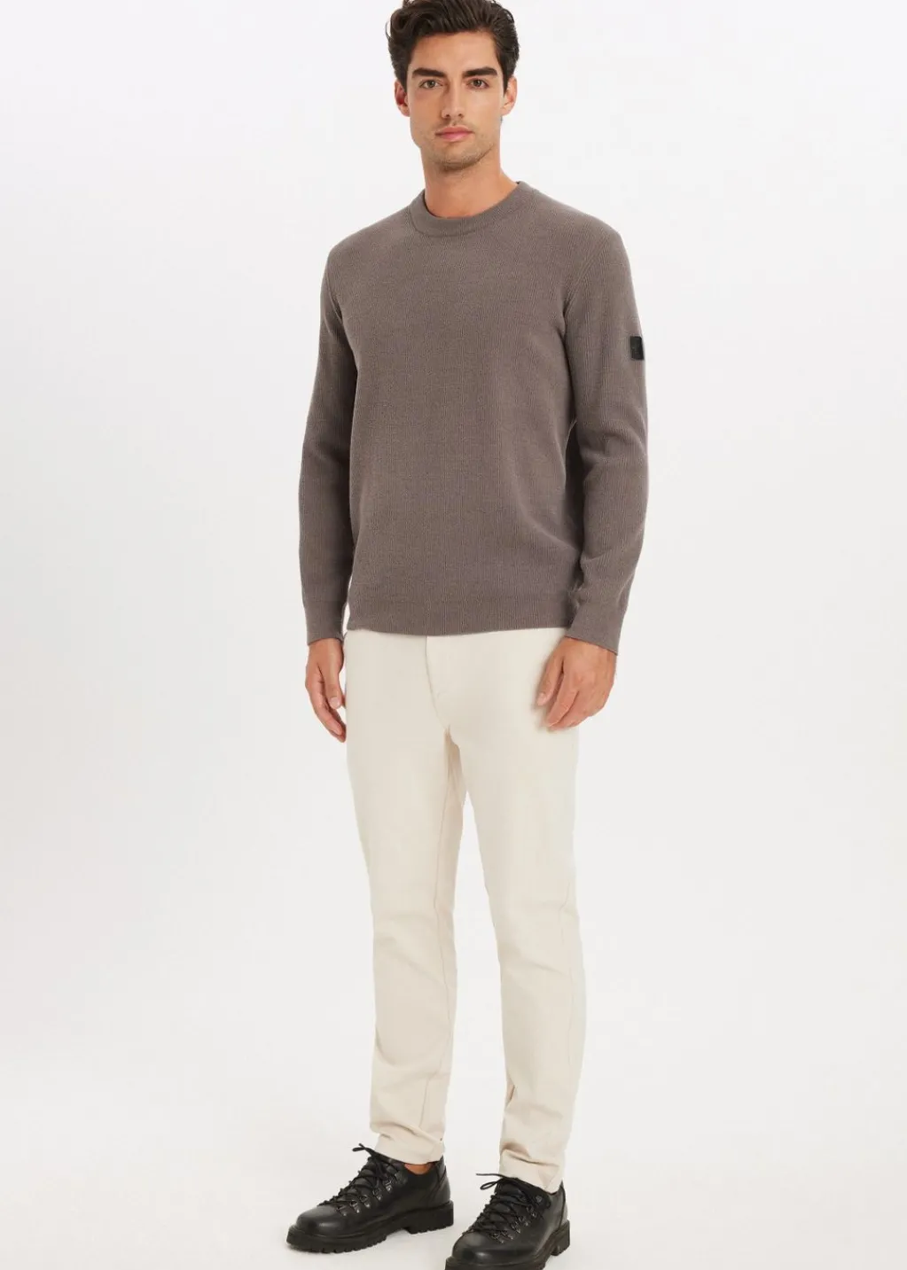 Truien En Vesten<The Sting Chenille trui lichtbruin