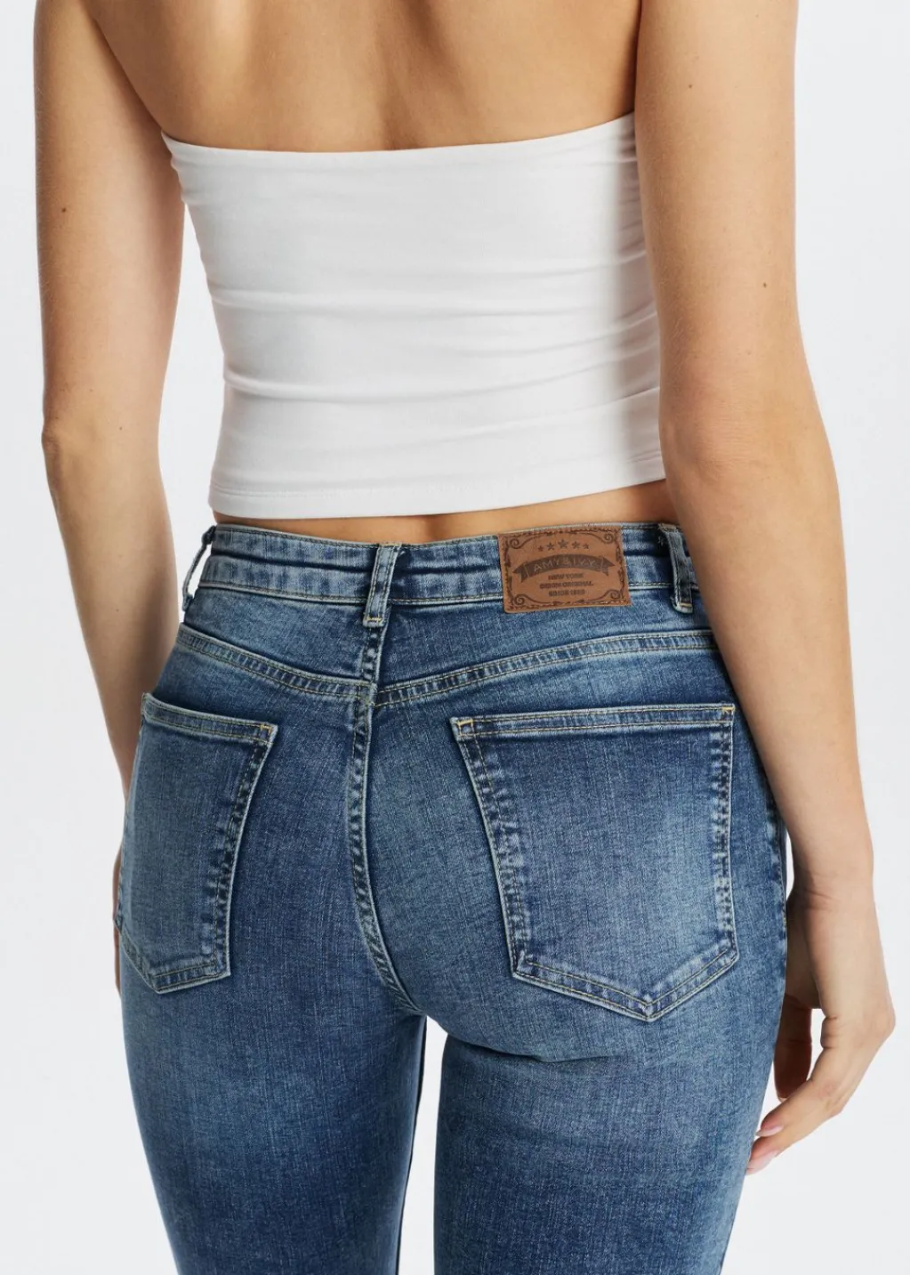 Jeans<The Sting Flared jeans met pintuck blauw, used middle