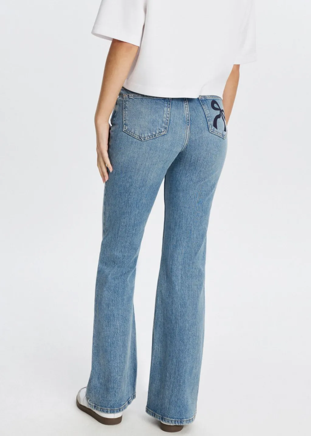 Jeans<The Sting Flared jeans met printdetail blauw, used middle