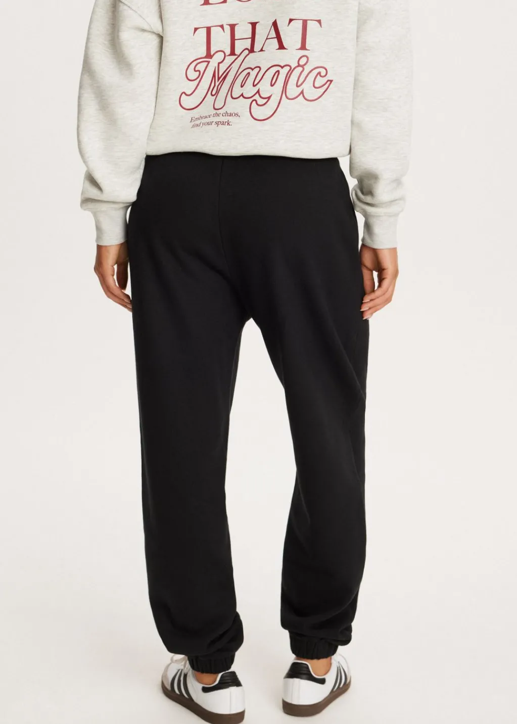 Basics|Broeken<The Sting Joggingbroek met trekkoord zwart