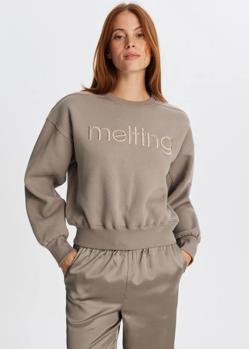 Sweaters En Hoodies<The Sting Melting sweater taupe