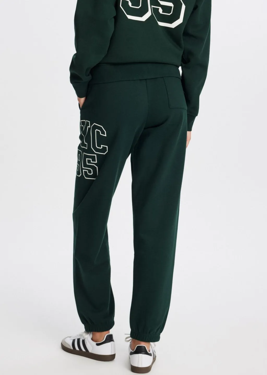 Broeken<The Sting Sweatpants met zijprint donkergroen
