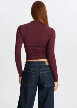 Tops<The Sting Top met hoge hals bordeaux