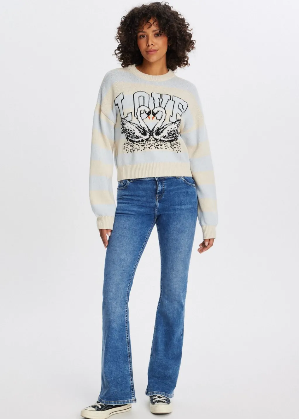 Truien En Vesten<The Sting Trui met zwanenprint lichtblauw