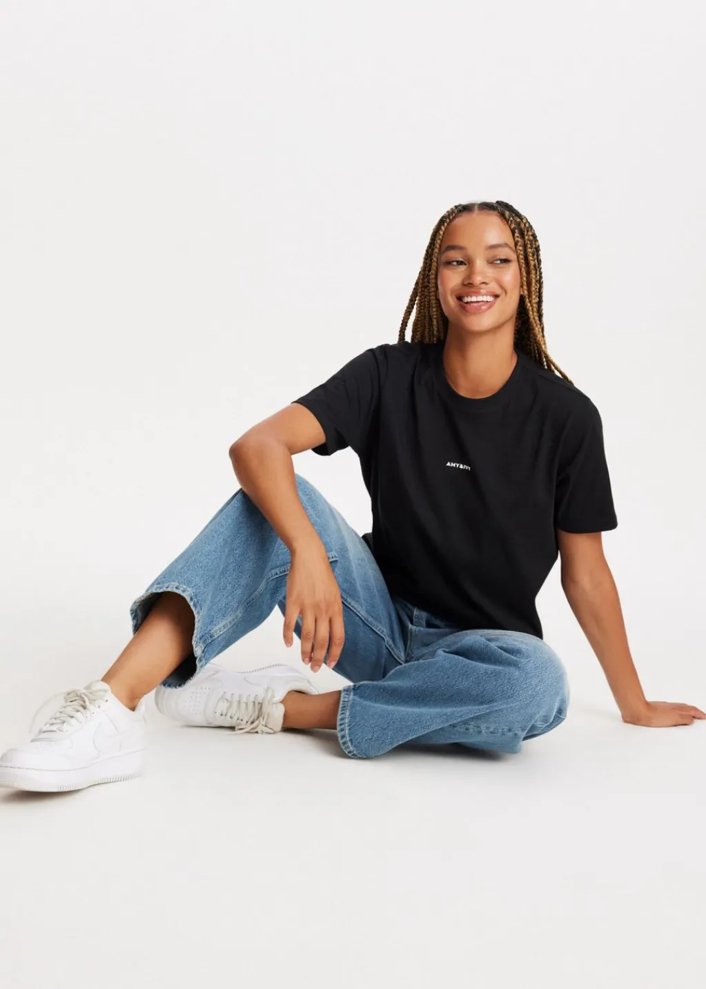 Basics|T-Shirts<The Sting T-shirt met logo zwart